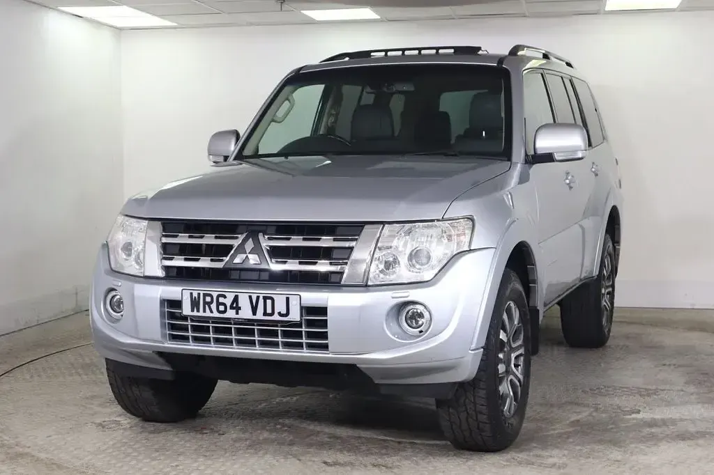 Used Mitsubishi Shogun 197 HP (144 kW) 2014 Silver SUV
