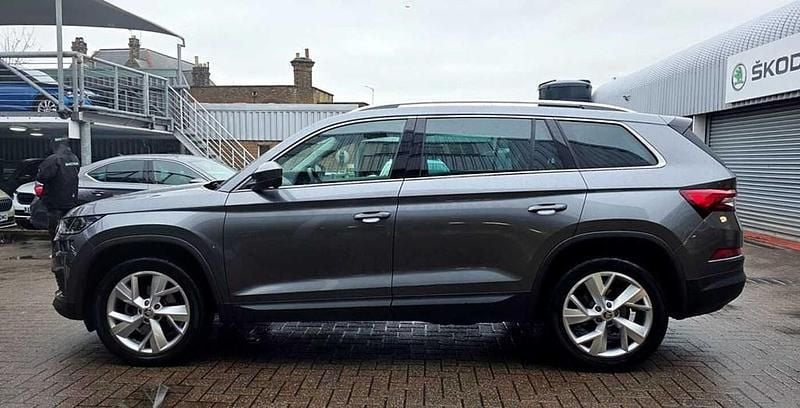 Used Skoda Kodiaq SE L Executive 147 HP (108 kW) 2024 Graphite grey SUV