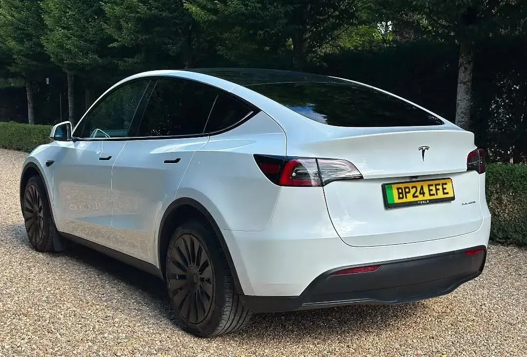 Used Tesla Model Y Long Range AWD 378 kW (514 HP) 2024 White SUV