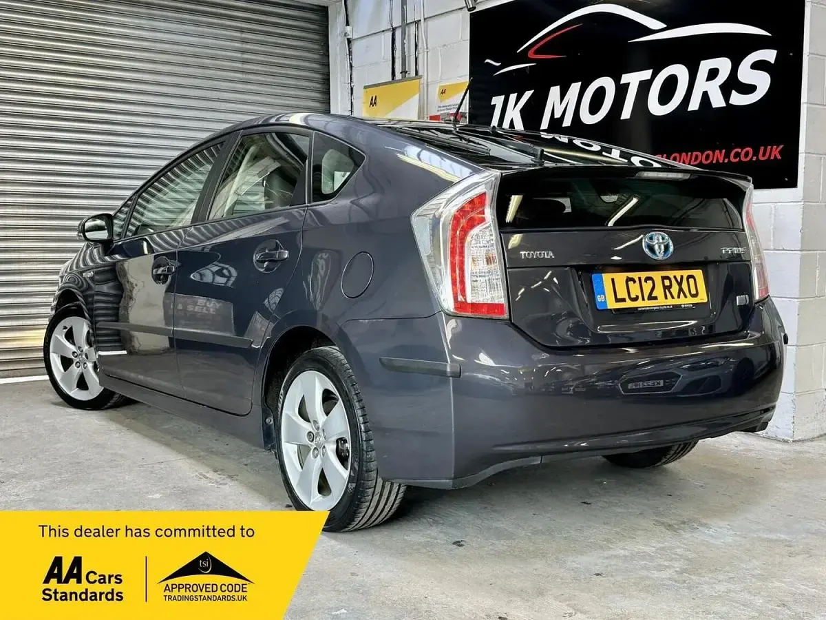 Used Toyota Prius T4 2012 Grey Hatchback