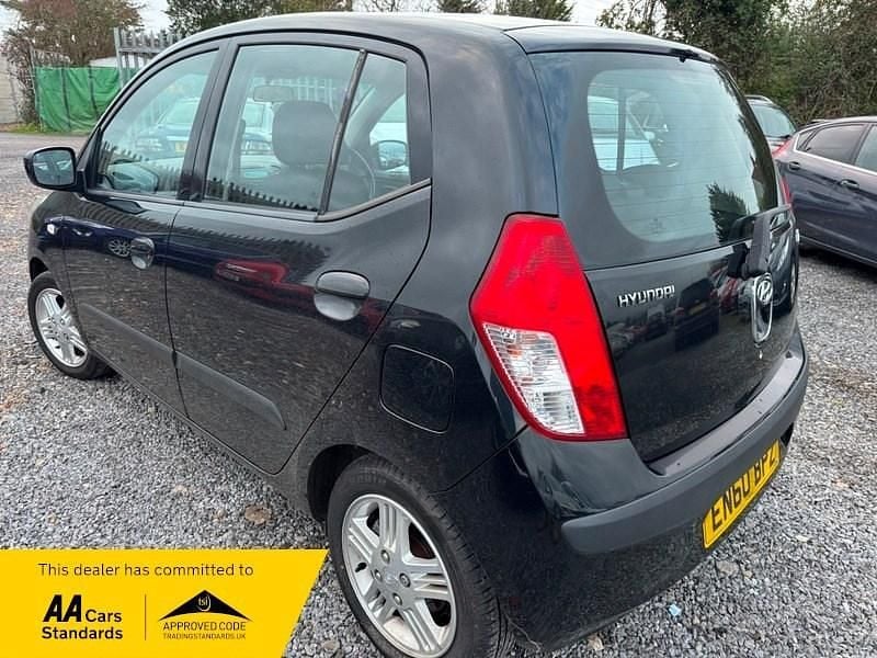 Used Hyundai i10 Comfort 2011 Black Hatchback