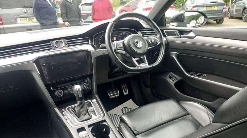 Used VW Arteon R-line 190 HP (139 kW) 2019 Black Hatchback