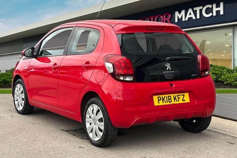 Used Peugeot 108 Active 68 HP (50 kW) 2018 Red Hatchback