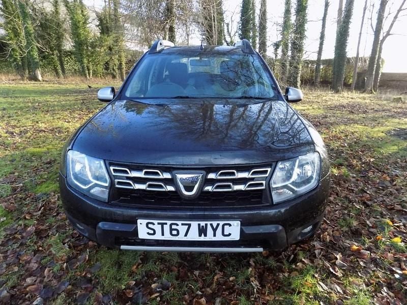 Used Dacia Duster Lauréate 2018 Black Hatchback
