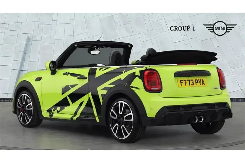 Używany Mini John Cooper Works Cabriolet 231 KM (169 kW) 2024 Żółty Kabriolet
