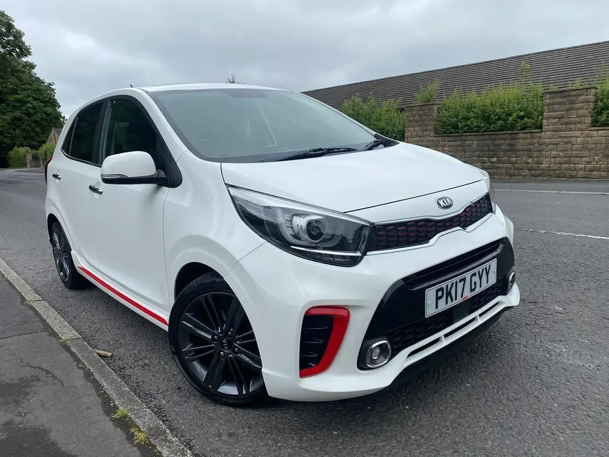 Used Kia Picanto GT-Line S 83 HP (61 kW) 2017 White Hatchback