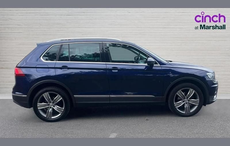 Second-hand VW Tiguan SEL 150 CP (110 kW) 2017 Albastru SUV