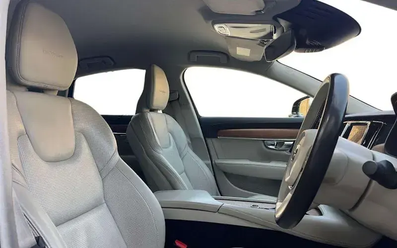 Used Volvo S90 Inscription 190 HP (139 kW) 2019 Sedan
