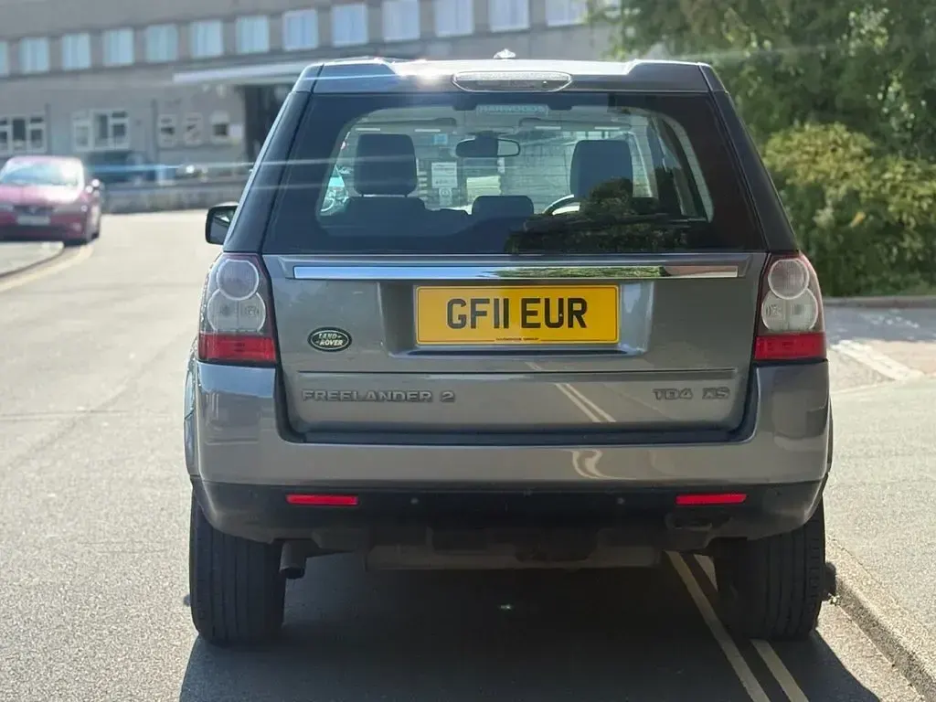 Used Land Rover Freelander 2 S 150 HP (110 kW) 2011 Grey SUV