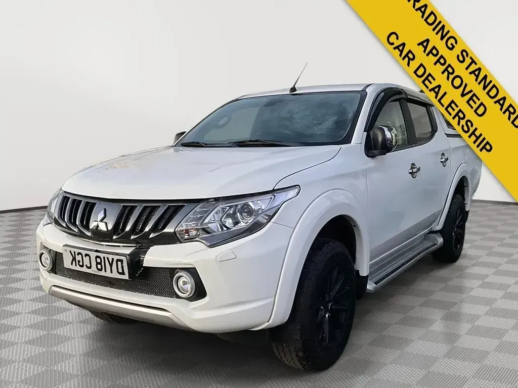 Used Mitsubishi L200 2018 White Pickup
