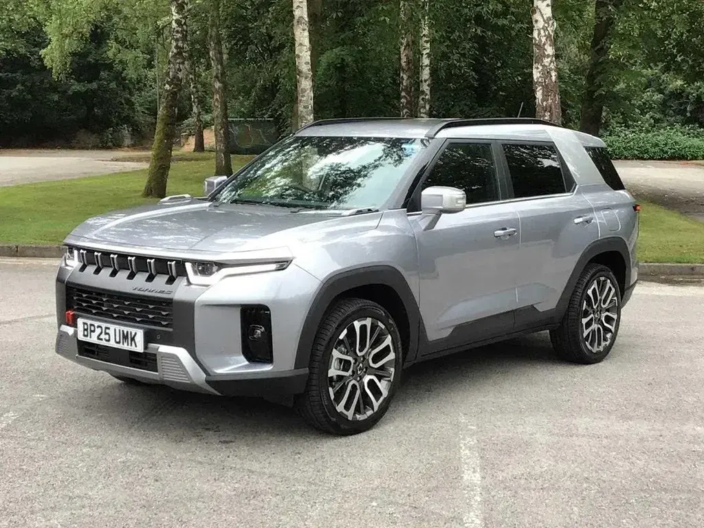 New KGM Torres 163 HP (119 kW) 2025 Iron silver SUV