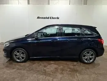 Used Mercedes B180 Exclusive 122 HP (89 kW) 2018 Blue Hatchback