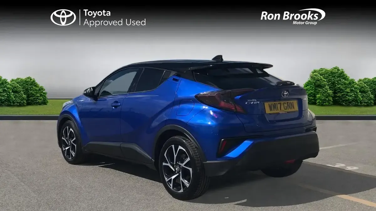 Used Toyota C-HR 122 HP (89 kW) 2017 Blue SUV
