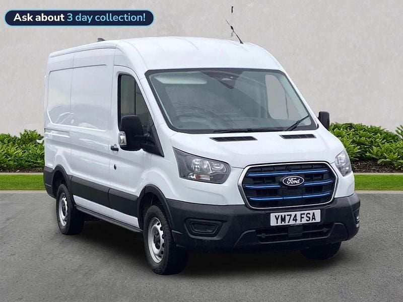 Usado Ford E-Transit 197 kW (269 HP) 2024 Branco Van