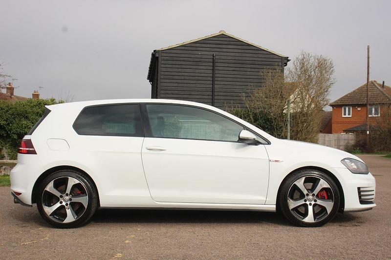 Used VW Golf VII GTI 2014 White Hatchback
