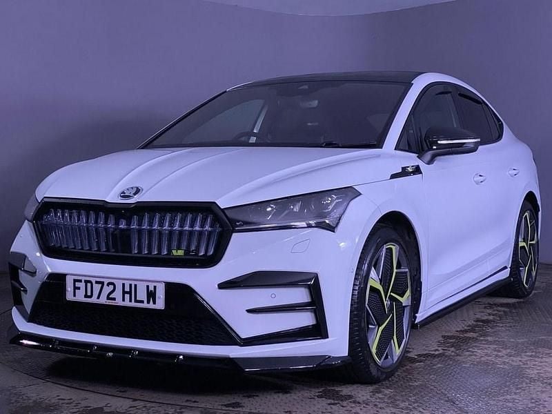 Used Skoda Enyaq iV vRS 219 kW (299 HP) 2022 White SUV