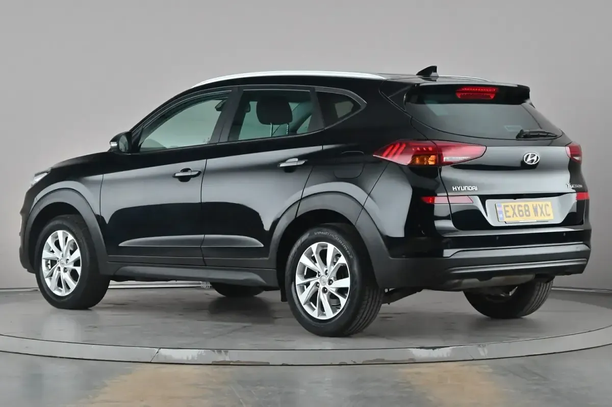 Used Hyundai Tucson SE 132 HP (97 kW) 2018 Black SUV
