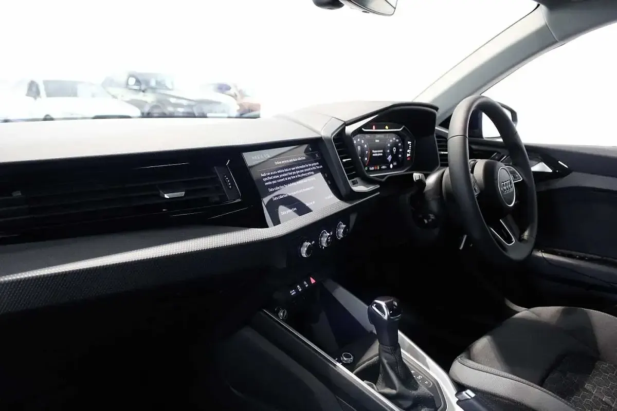 Used Audi A1 Sport 114 HP (83 kW) 2025 Navarra blue, metallic SUV