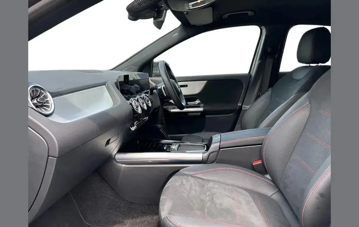 Used Mercedes GLA220 Executive 190 HP (139 kW) 2025 Grey SUV