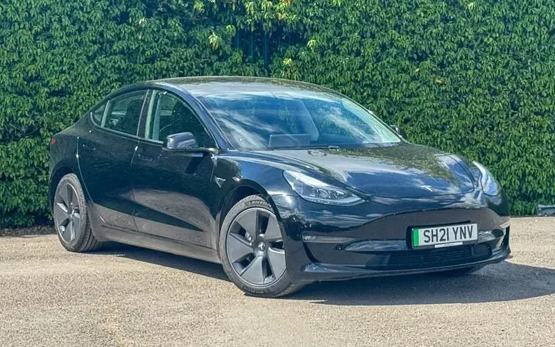 Używany Tesla Model 3 Long Range AWD 258 kW (351 KM) 2023 Sedan/Limuzyna