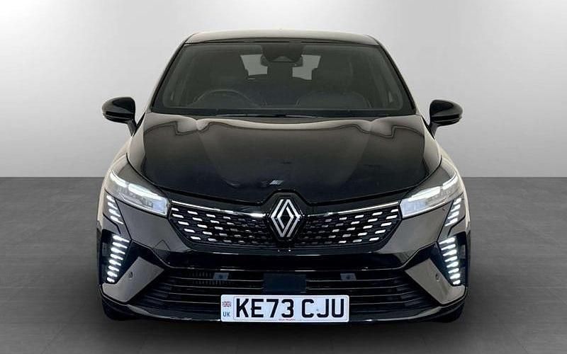 Used Renault Clio V Techno 90 HP (66 kW) 2024 Black Hatchback