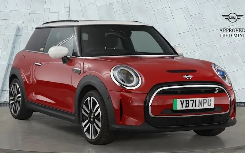 Used Mini Cooper S Level 3 135 kW (184 HP) 2023 Hatchback