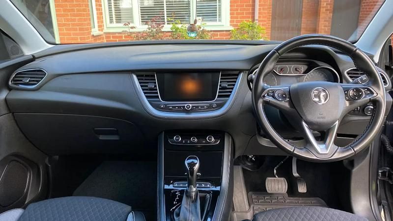 Used Vauxhall Grandland X 177 HP (130 kW) 2019 Grey SUV
