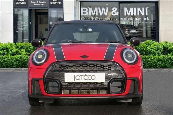 Used Mini Cooper Sport 134 HP (98 kW) 2023 Red Hatchback