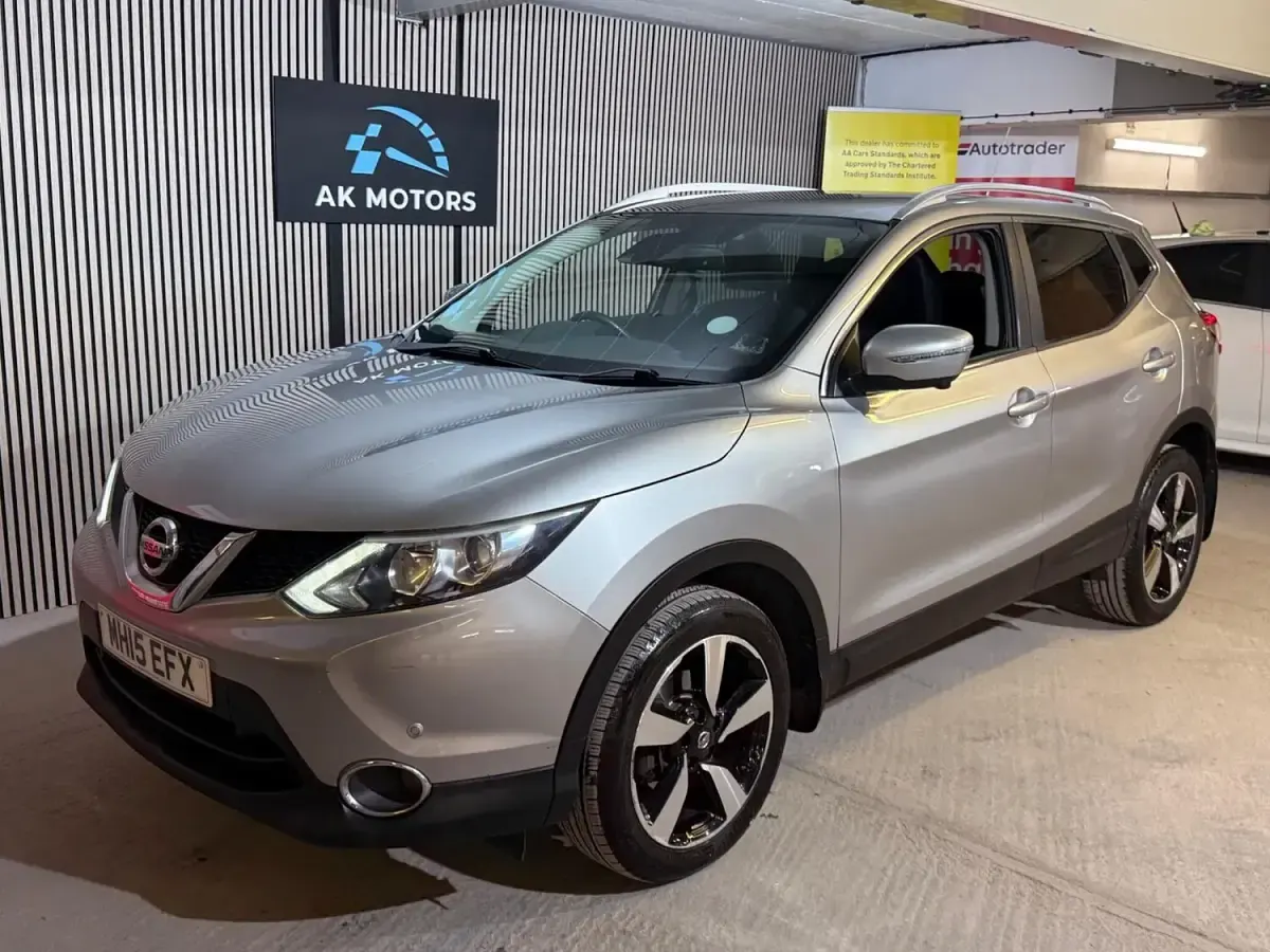 Used Nissan Qashqai N-TEC 163 HP (119 kW) 2015 Silver SUV