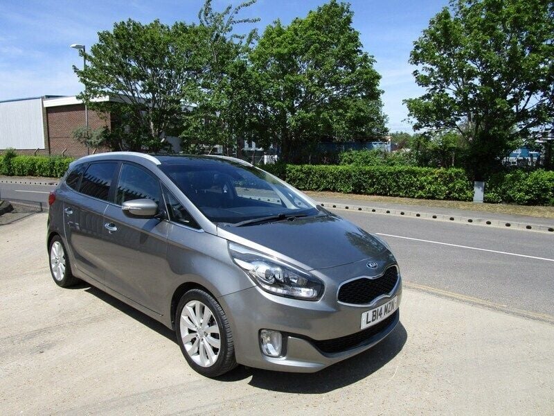 Silver Used 2014 Kia Carens 3 MPV | £5,495 (Fair price) - Image 1/4