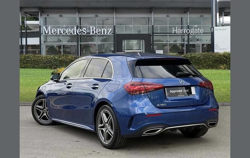 Used Mercedes A180 Executive 134 HP (98 kW) 2023 Blue Hatchback