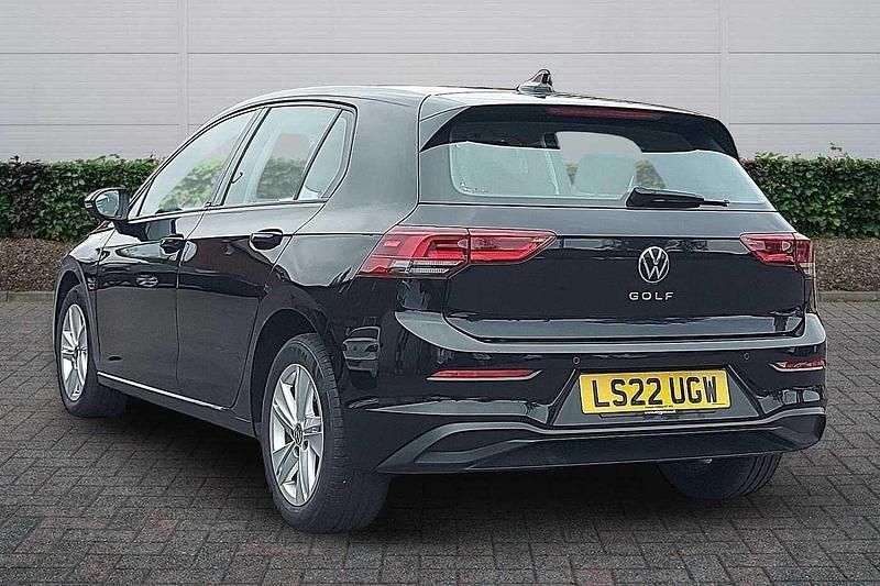 Used VW Golf VIII Life 130 HP (95 kW) 2022 Black Hatchback