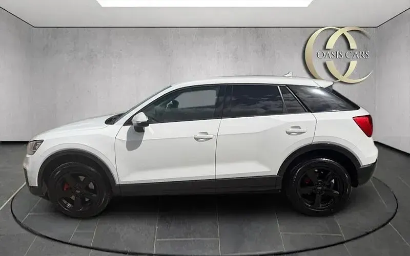 Used Land Rover Range Rover evoque HSE Dynamic 179 HP (131 kW) 2019 White SUV