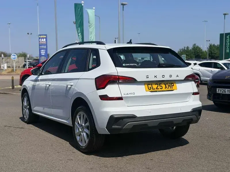 Used Skoda Kamiq SE 70 HP (51 kW) 2025 White SUV