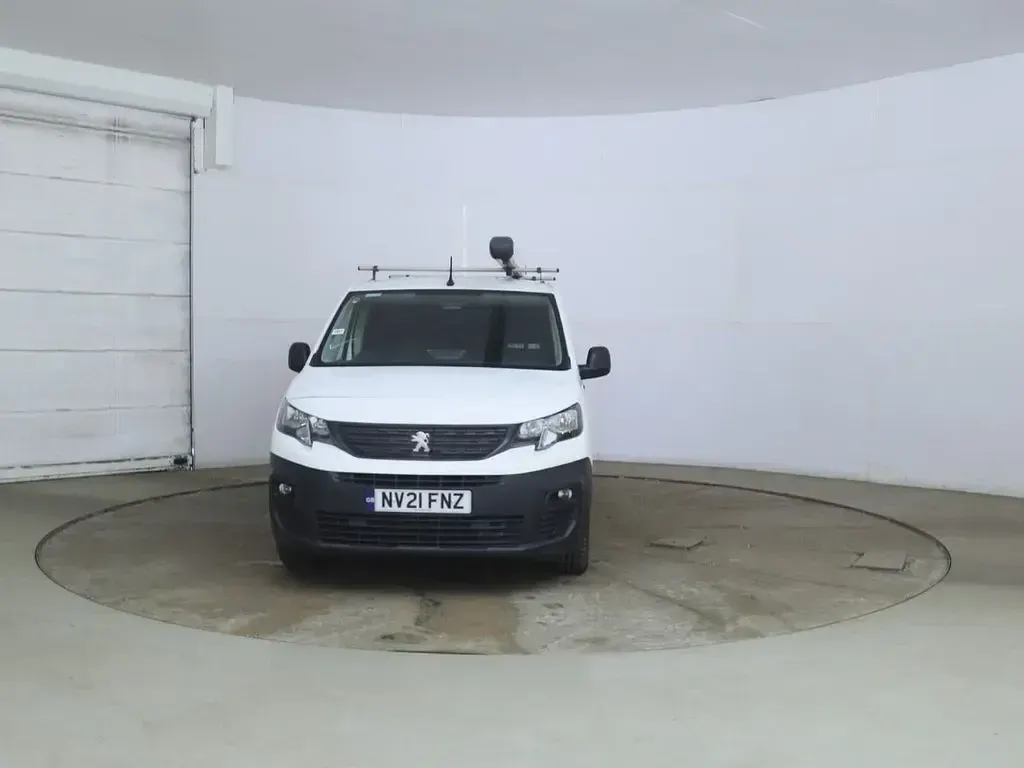 Used Peugeot Partner 2021 White MPV