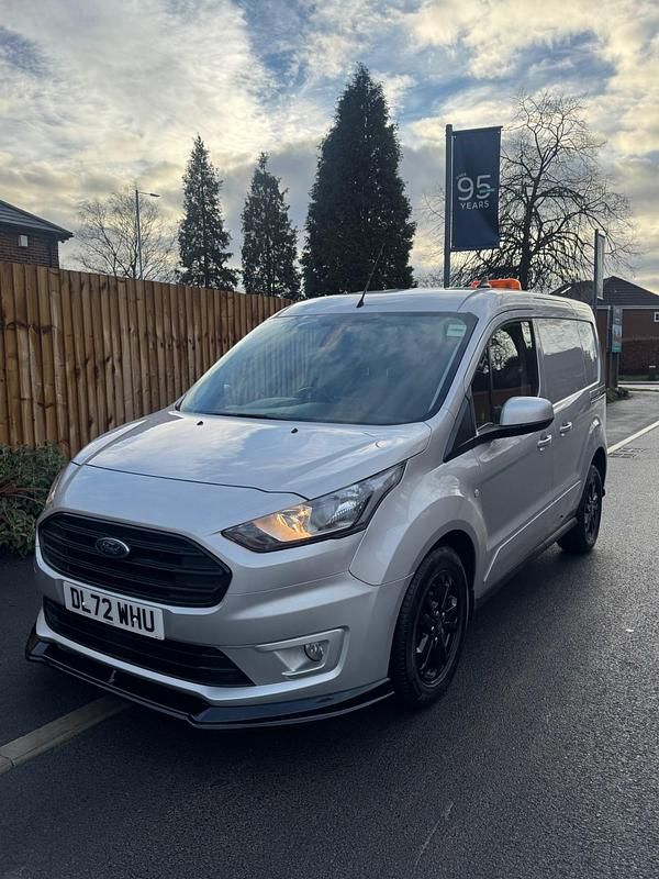 Używany Ford Transit Connect Limited 120 KM (88 kW) 2023 Srebrny Minivan
