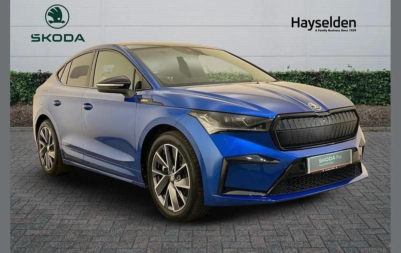 Race blue metallic Used 2023 Skoda Enyaq iV SportlinePlus SUV | £27,595 (Good price) - Image 1/4