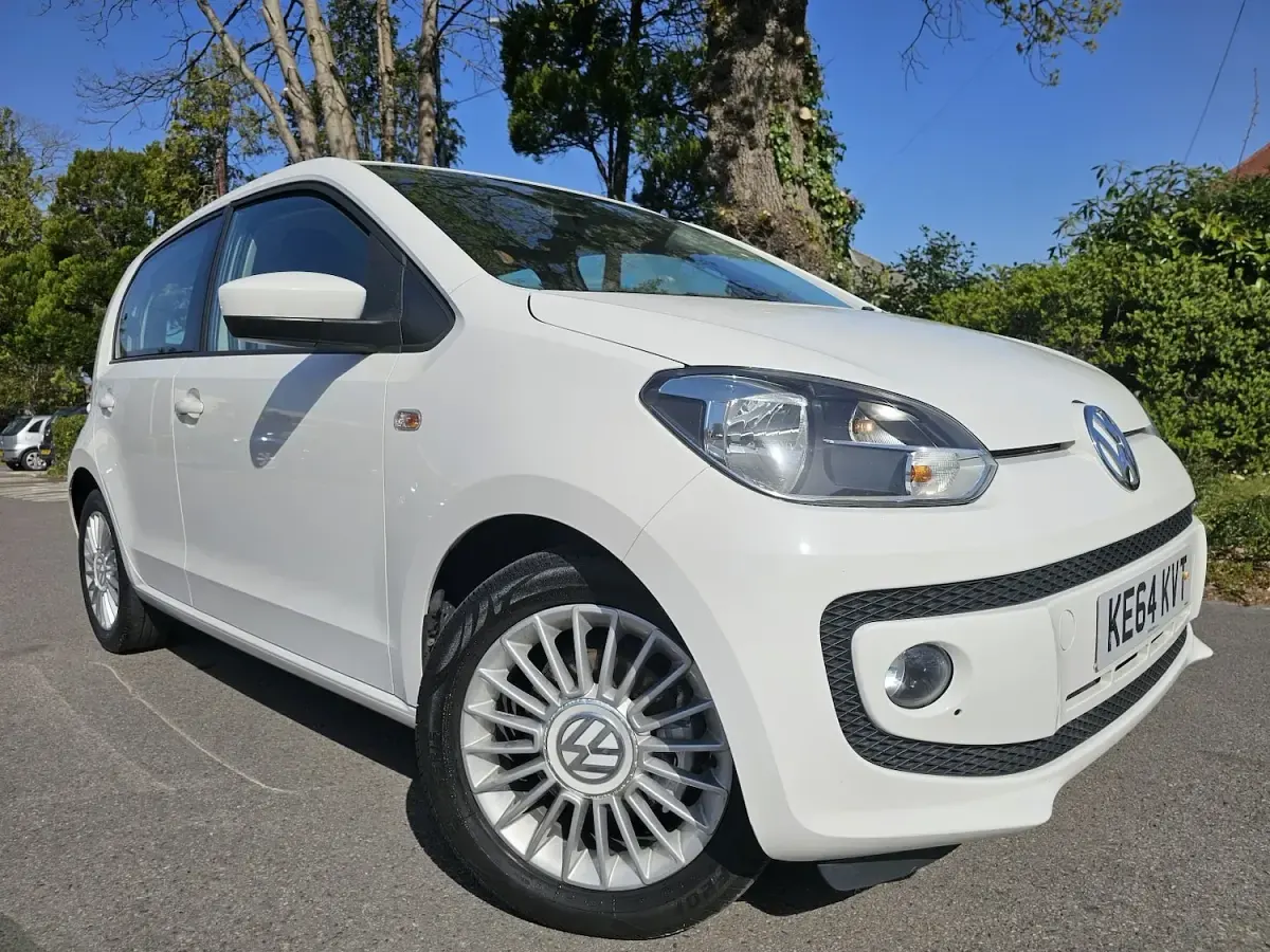 Used VW up! high up! 75 HP (55 kW) 2014 White Hatchback
