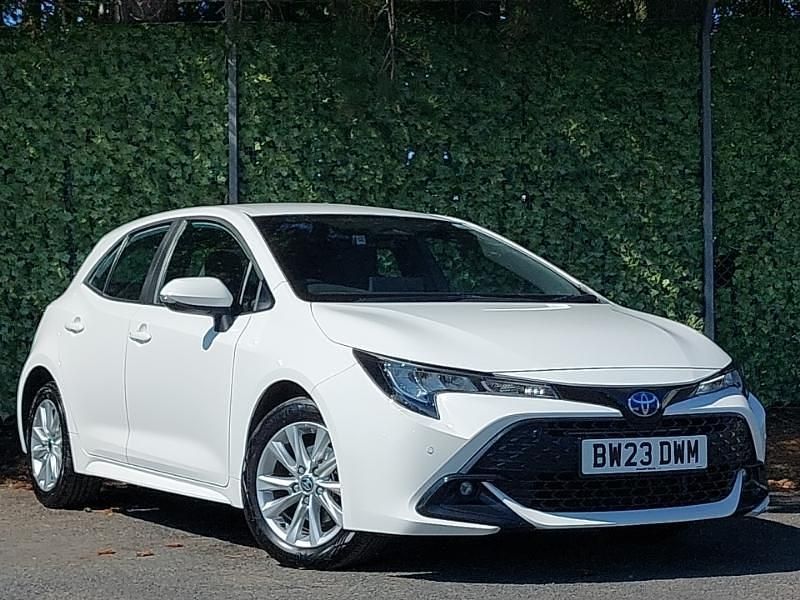 White Used 2023 Toyota Corolla Hatchback | £19,498 (Good price) - Image 1/4