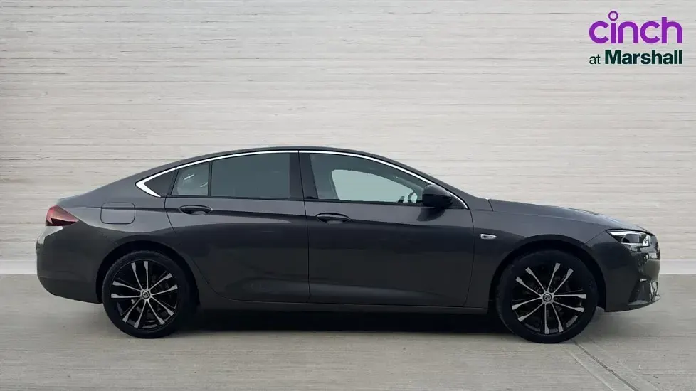 Used Vauxhall Insignia Edition 122 HP (89 kW) 2021 Grey Hatchback