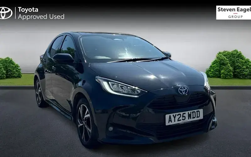 Used Toyota Yaris Design 116 HP (85 kW) 2025 Hatchback