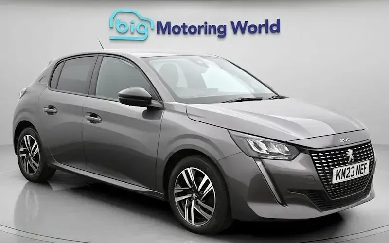Gebraucht Peugeot 208 Active+ 102 PS (75 kW) 2023 Kleinwagen