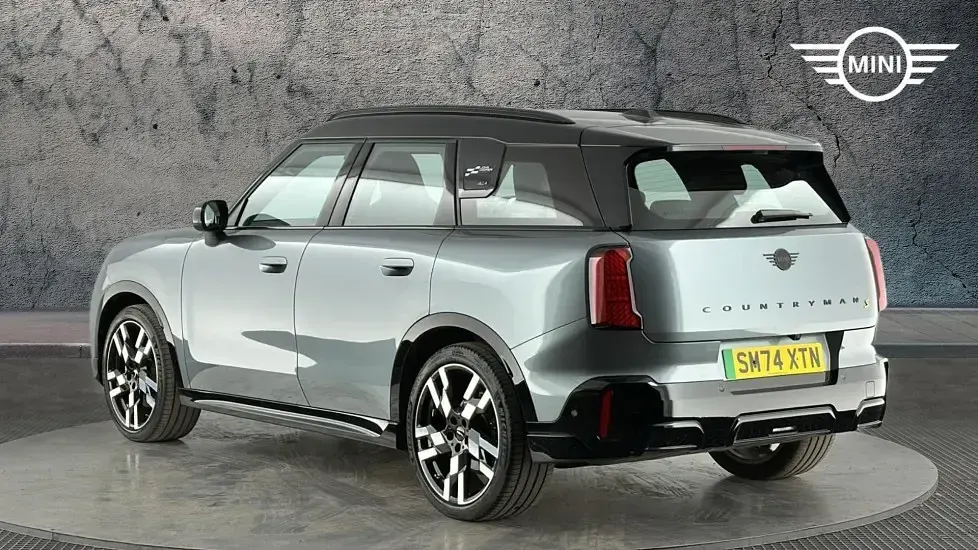 Used Mini Countryman 227 kW (309 HP) 2024 Green SUV