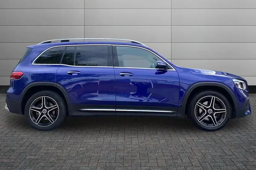 Used Mercedes GLB200 AMG Line Premium 163 HP (119 kW) 2023 Blue SUV