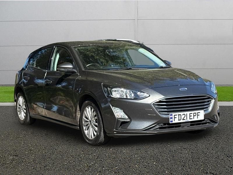Used Ford Focus Titanium 120 HP (88 kW) 2021 Grey Hatchback