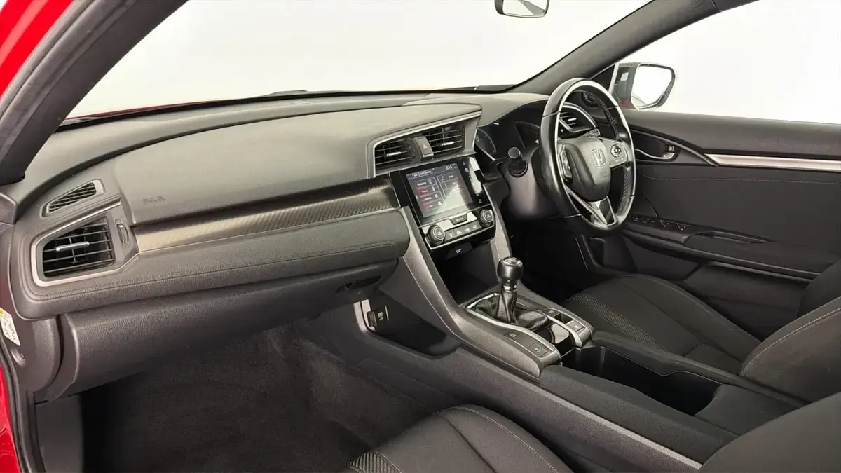 Used Honda Civic Sport 182 HP (133 kW) 2018 Rallye red Hatchback