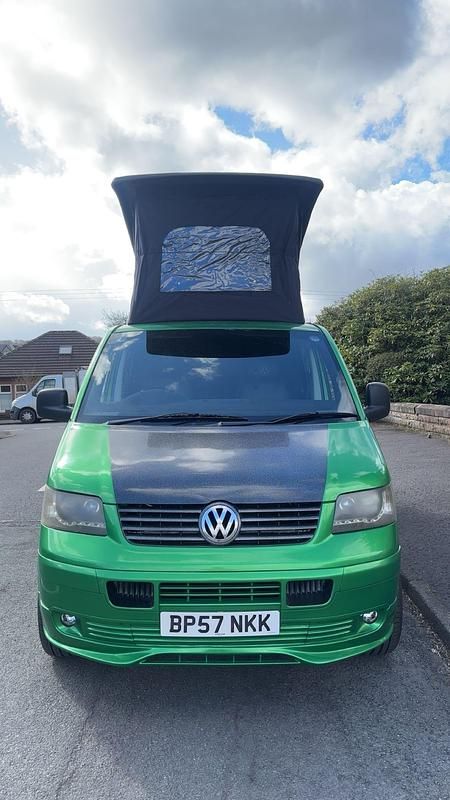 Usado VW Transporter 84 HP (61 kW) 2008 Verde Van
