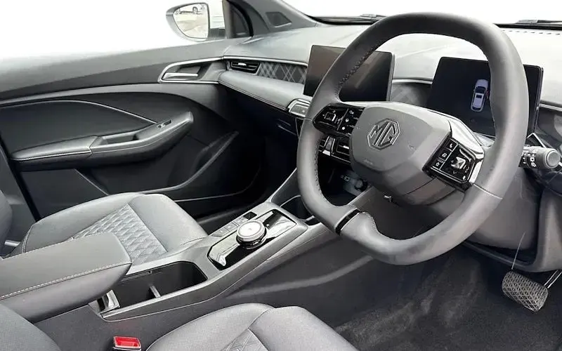 Used MG MG3 Trophy 194 HP (142 kW) 2025 White Hatchback
