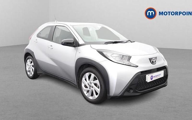 Used Toyota Aygo X PURE 72 HP (52 kW) 2025 SUV