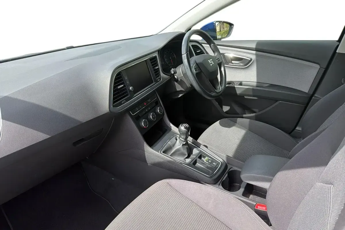 Begagnad Seat Leon SE Dynamic 130 HK (95 kW) 2019 Blå